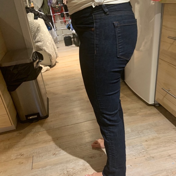 Loft straight leg jeans in dark rinse sz 4/27 - Picture 3 of 7